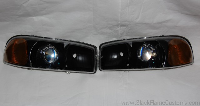 Projector Fog lights - GMC Denali 01-06/ Yukon/ Yukon XL Denali 01-06/ Sierra C3 03-06 main image 1