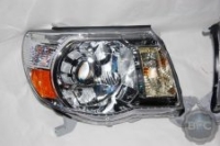 05-11_toyota_tacoma_gatling_chrome_projectors (3)