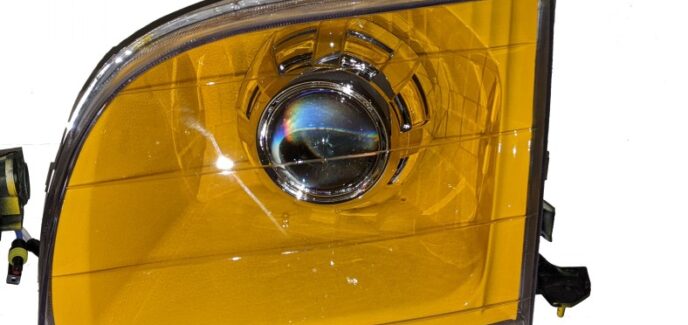 2000-2004 Toyota Tundra Custom Yellow & Chrome Projector Retrofit Headlight Package