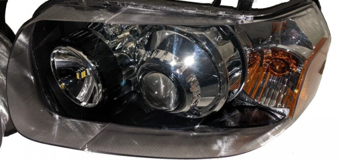 2005 Ford Escape Custom Black Flame Customs Projector Retrofit Headlights